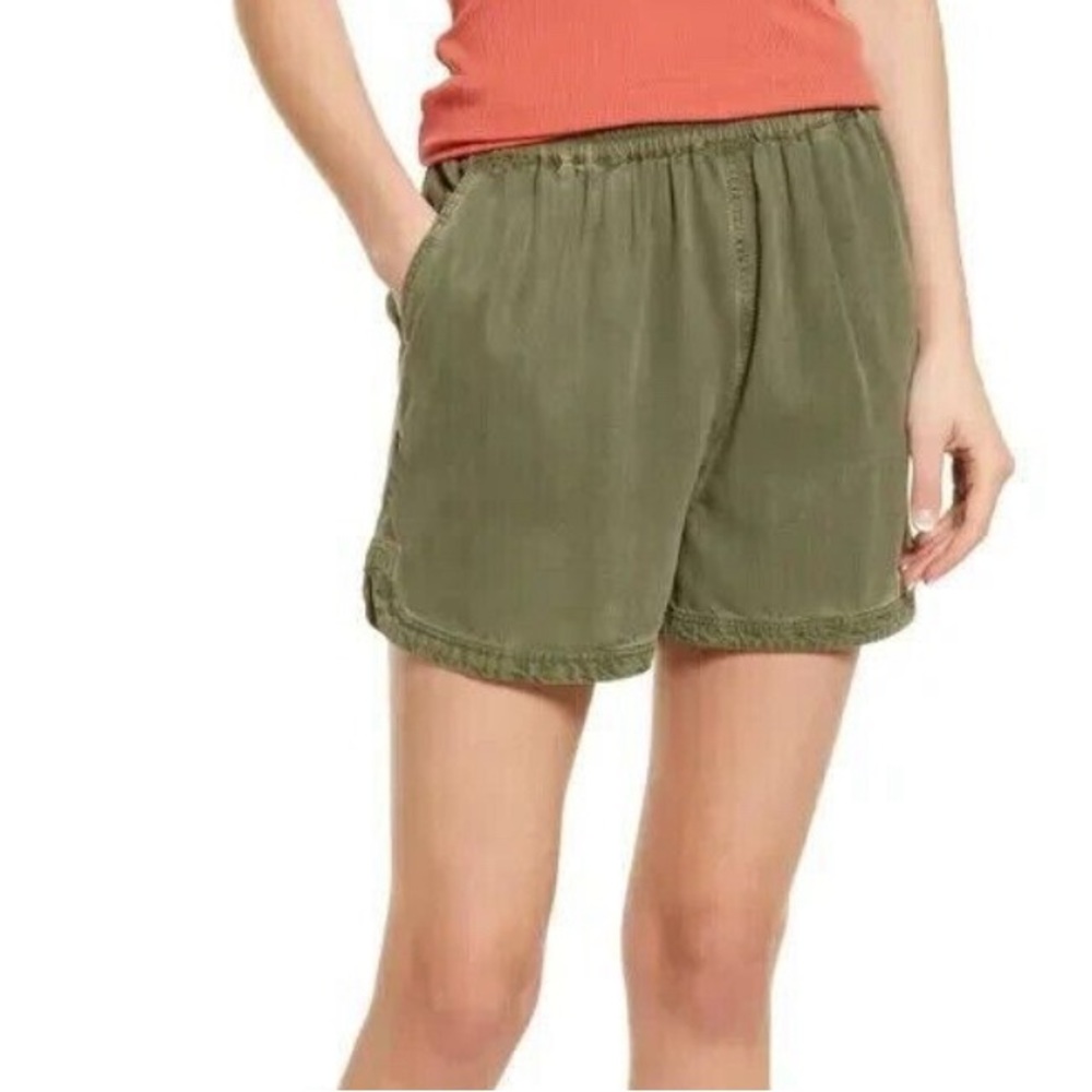Treasure & Bond NWT olive green sarma pigment pull on shorts sz medium elastic